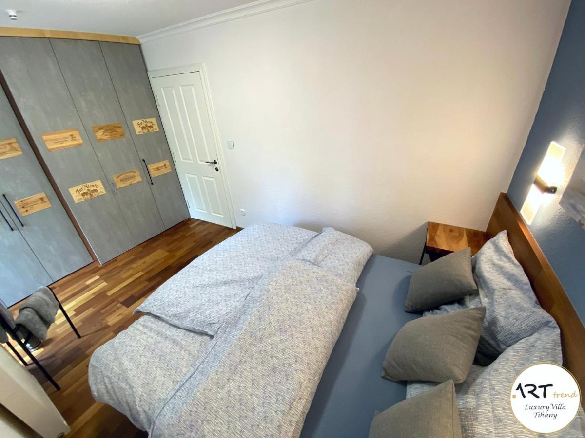 Arttrend Luxury Villa 티하니 외부 사진